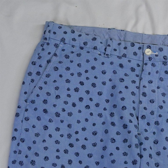Polo Golf Ralph Lauren 34 x 9" Blue All Over Bug Print Chino Shorts - Picture 2 of 7
